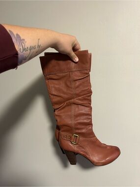 Fossil Women's 7.5 brown leather Mid-Calf Heeled Boots